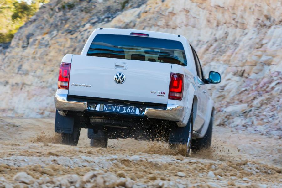  Volkswagen Amarok Double Cab Sportline 2017 года  (AU) (фото 12 из 19)